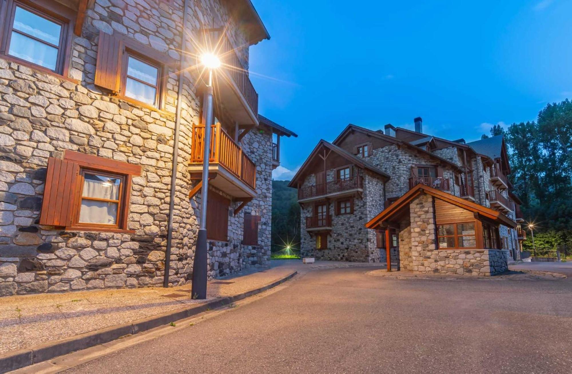 Loira Casa Sanchines Duplex De Lujo En Benasque Apartment Exterior photo